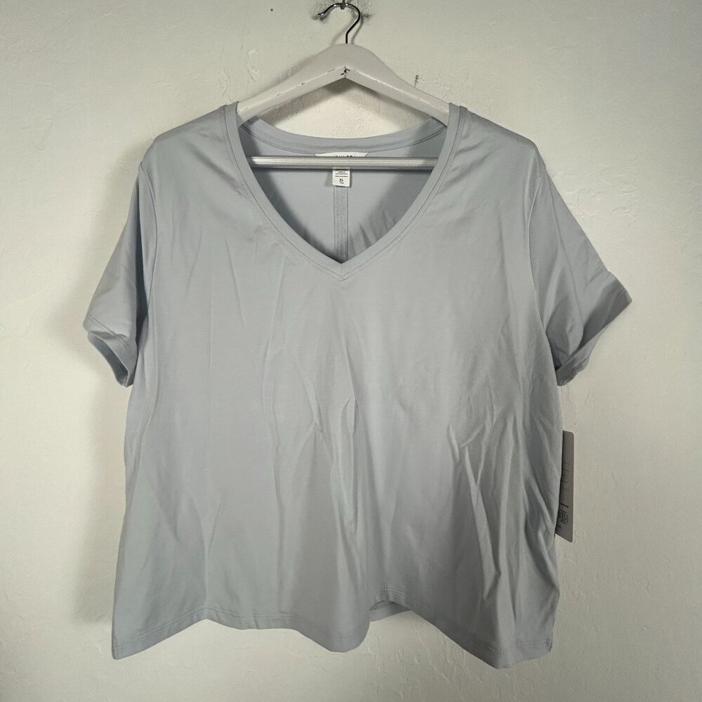 Athleta Womens Essential V-Neck Tee Short Sleeve T-Shirt Light Blue XL New